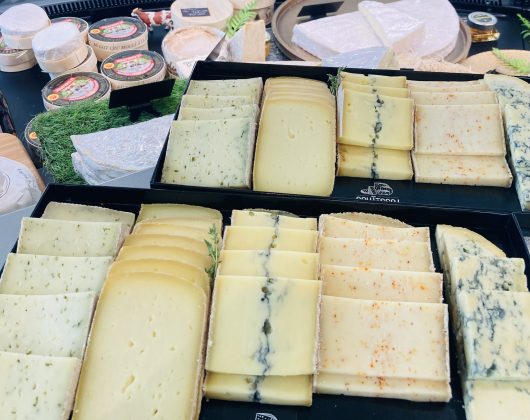 Plateau fromage & charcuterie pour 20 personnes - Gouttssa