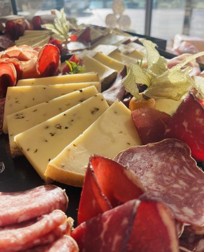 GOUTTSSA RACLETTE ET CHARCUTERIE !!! Pour 8 – Image 2