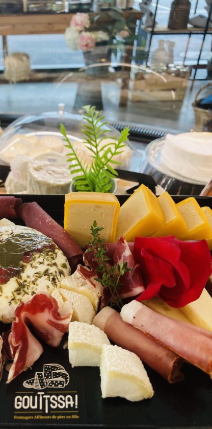 Plateau fromage et charcuterie pour 2 personnes