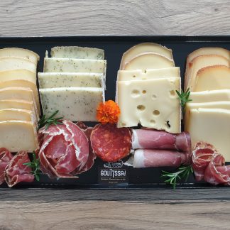 GOUTTSSA RACLETTE ET CHARCUTERIE!!! Pour 2