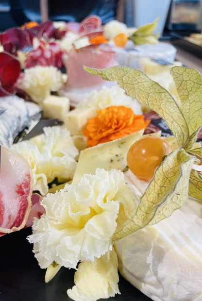 Plateau fromage et charcuterie pour 4 personnes – Image 2